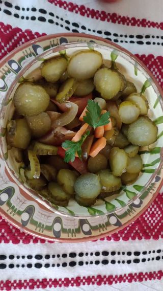 Salata asortata de muraturi