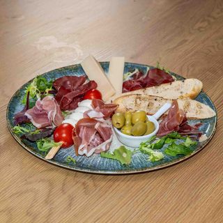 Antipasto Prosciuto Italiano