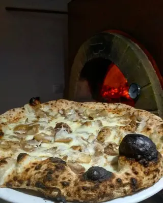 Pizza 3 P (30 cm.)