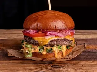 Re.Bro Style Cheeseburger