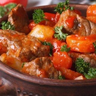 Veal stew with vegetables 250gr