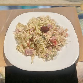 Странна салата (400г)