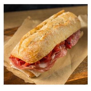 BOCADILLO JAMÓN SERRANO Y QUESO MANCHEGO