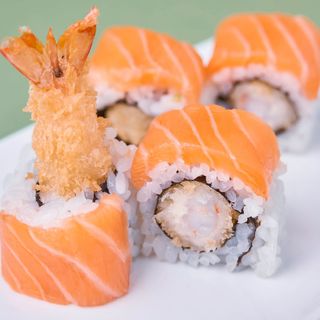 Maki salmão Camarão