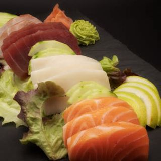 Sashimi Variado (12 Uds.)