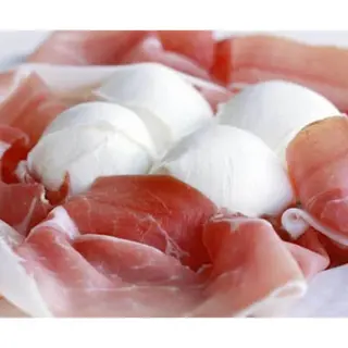 Mozzarella Di Búfala Y Jamón De Parma