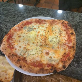 Pizza 5 Formatges (31 A 33 Cm. Aprox.)