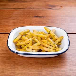 კარტოფილი ფრი ნივრით და ქინძით