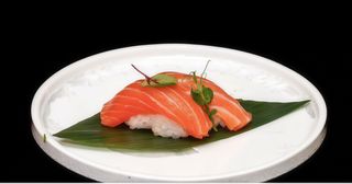 326. Nigiri salmone - 2 pezzi