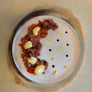 Tartare di marchigiana mediterranea