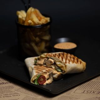 Tacos Au Poulet + Frites