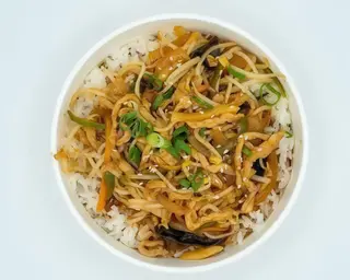 1. Riso con carne di maiale e peperoni