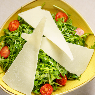 Salata de Rucola cu Rosii Cherry