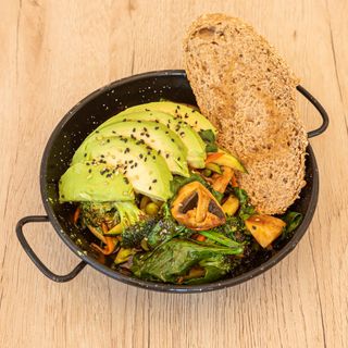 Wok De Verduras Con Aguacate