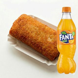 Zestaw pasztecik z mięsem wołowo - wieprzowym i Fanta 0,5l