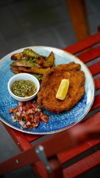 Шніцель з гарніром (320г)