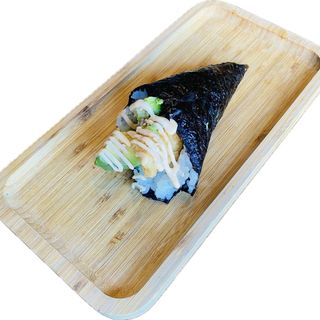 121. Temaki Tempura Langostino Y Aguacate