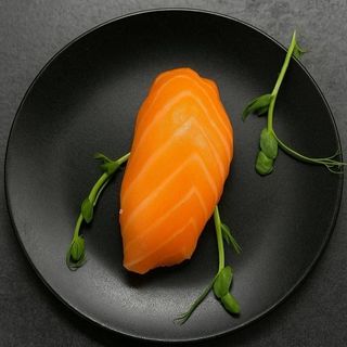 Нігірі з лососем