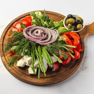 Ассорти по-кавказски (850 гр.)