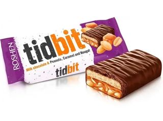 Шоколадний батончик Roshen TidBit з нугою, карамеллю та арахісом, 50 г