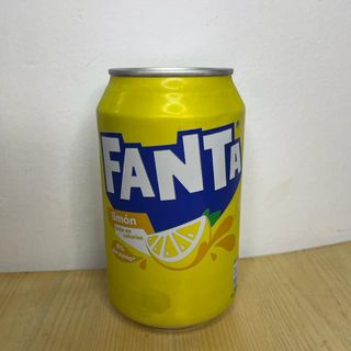Fanta Limón lata 330ml.