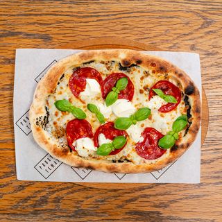 PINSA TARTUFO CON CHORIZO