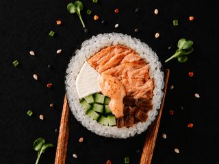 SALMON GRILL FUTOMAKI