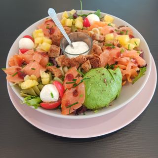 Salada de Salmão