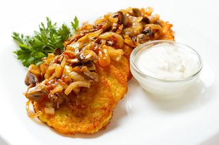 Деруни зі шкварками (270/50г)