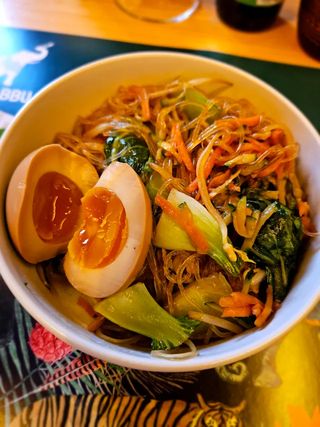 Pad thai con Pulled Pork