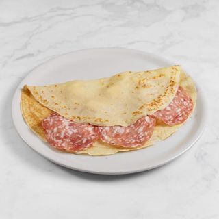 Crêpe galette DOP con salame e formaggio