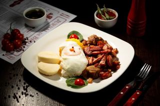 Tochitură Moldovenească