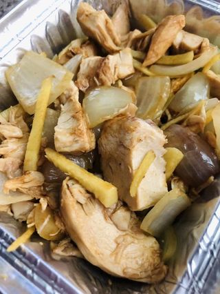 29.POLLO CON ZENZERO E CIPOLLA