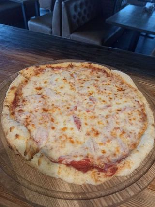 Піца Маргарита (800г)