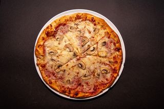 Pizza Salami con Funghi Ø 30cm