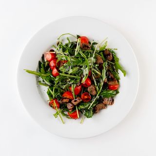 Салат теплый из говядины