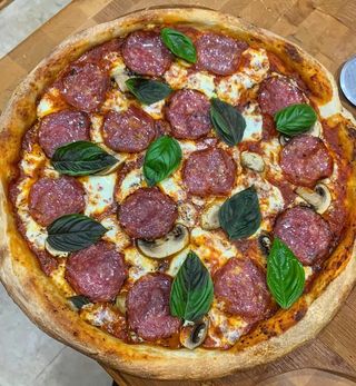 Pizza Salami