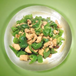 Pollo Con Pimientos Verdes