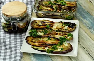 Melanzane marinate