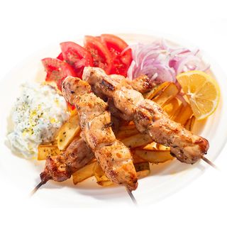 Порция пилешко сувлаки (600г)