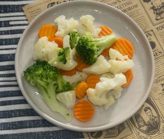 МИКС ЗЕЛЕНЧУЦИ НА ПАРА 100