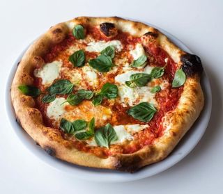 Margherita pizza - 40cm