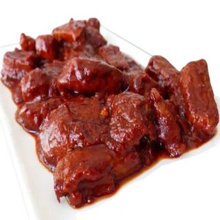 Cerdo Asado Con Salsa Picante