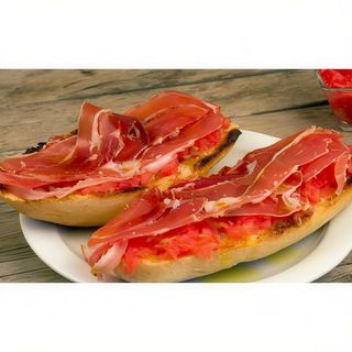 Tostada De Tomate Natural Triturado Y Jamón Serrano