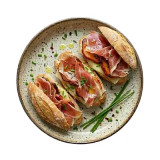 Montadito De Lomo Y Jamón