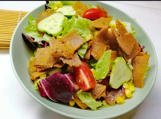 Veganska salata sa seitanom