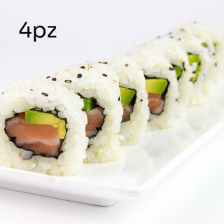 113.Sushi con salmone