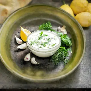Tzatziki salata