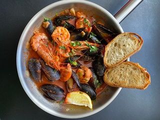 Соте з морепродуктами S (350g)