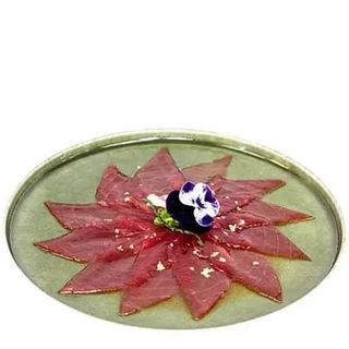 29. Maguro carpaccio